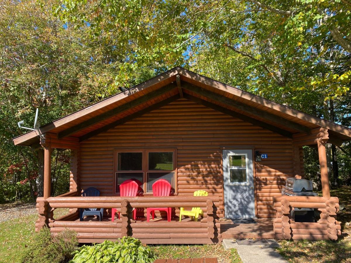 Adventures East Cottages And Campground Baddeck Inlet Exterior foto